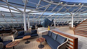 Yacht Club Poolbereich